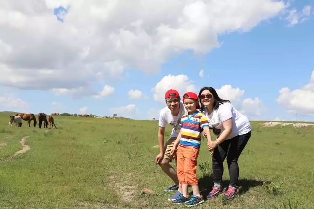 乾港集團(tuán)高層草原自駕游 乾港集團(tuán)高層草原自駕游
